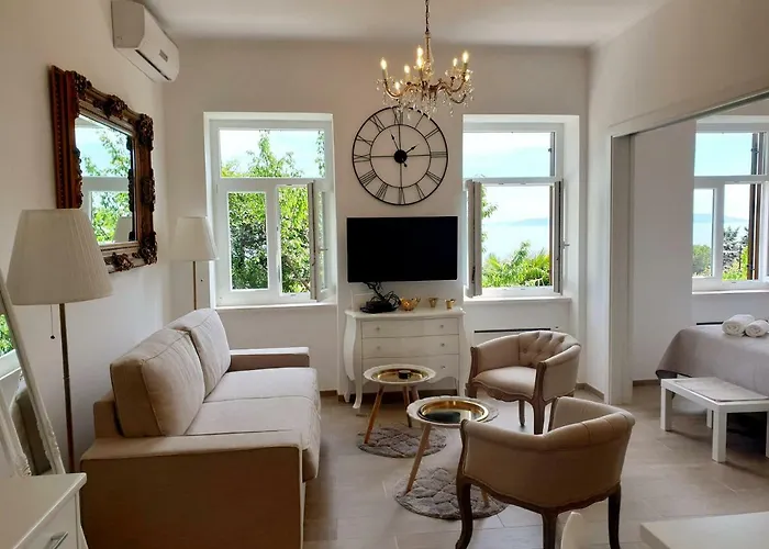 Apartment Alex - Sea View